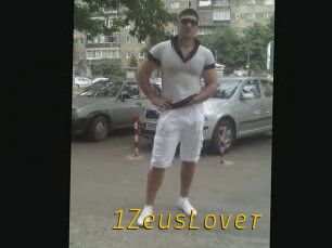 1ZeusLover